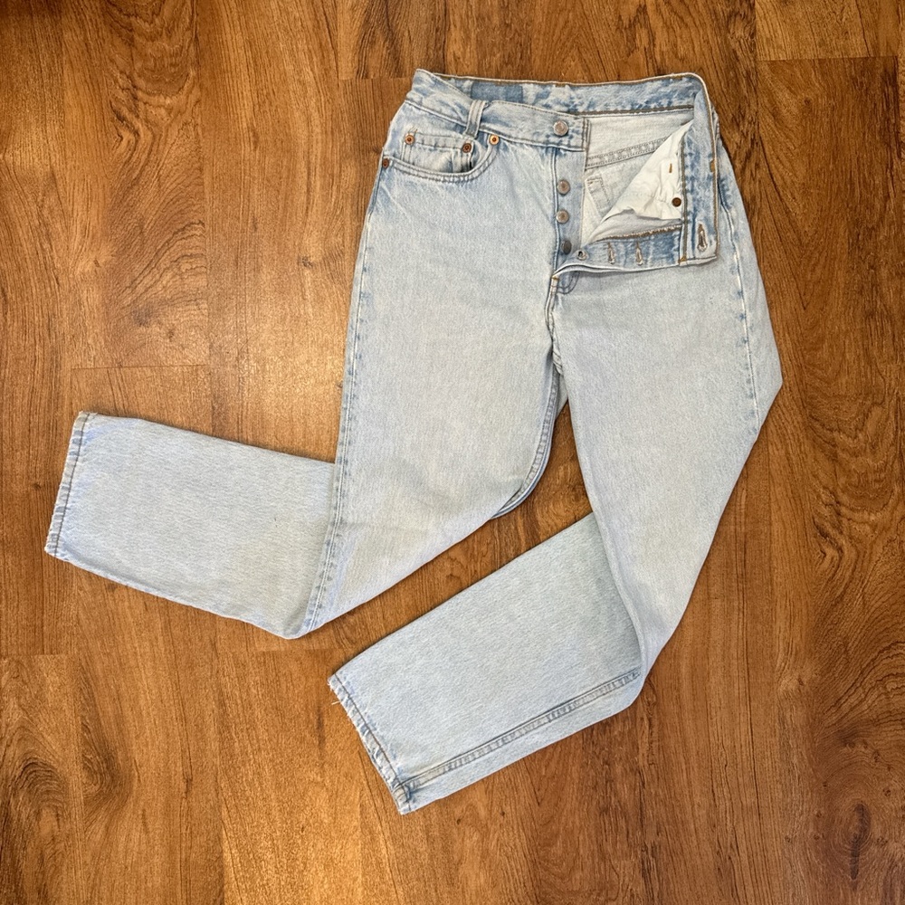 Vintage 701 Student Fit (501 XX) Light Wash Levi’s Jeans. 27 x 28 - Picture 4 of 14